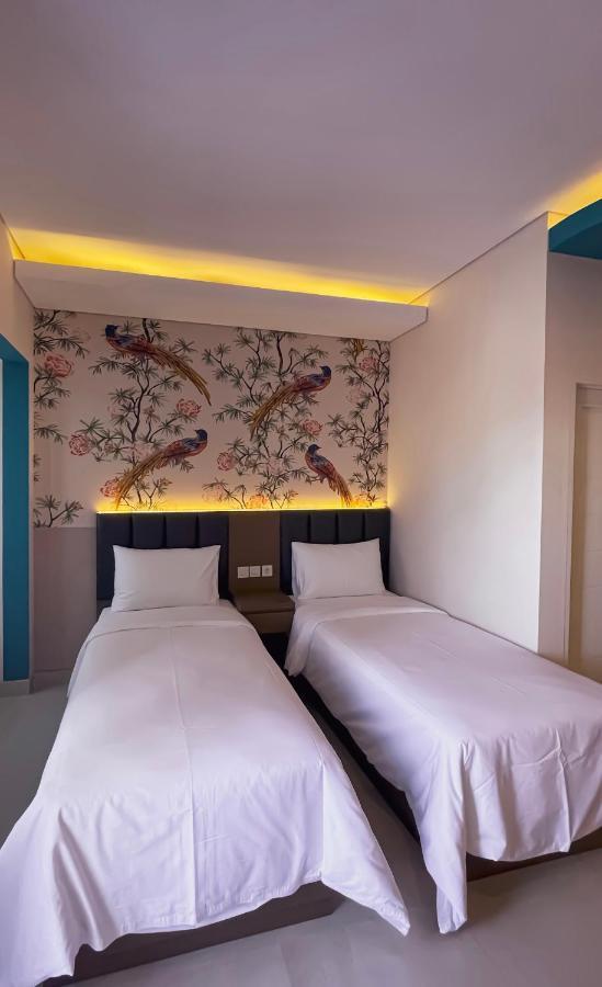 Aj Boutique Hotel Yogyakarta Bagian luar foto