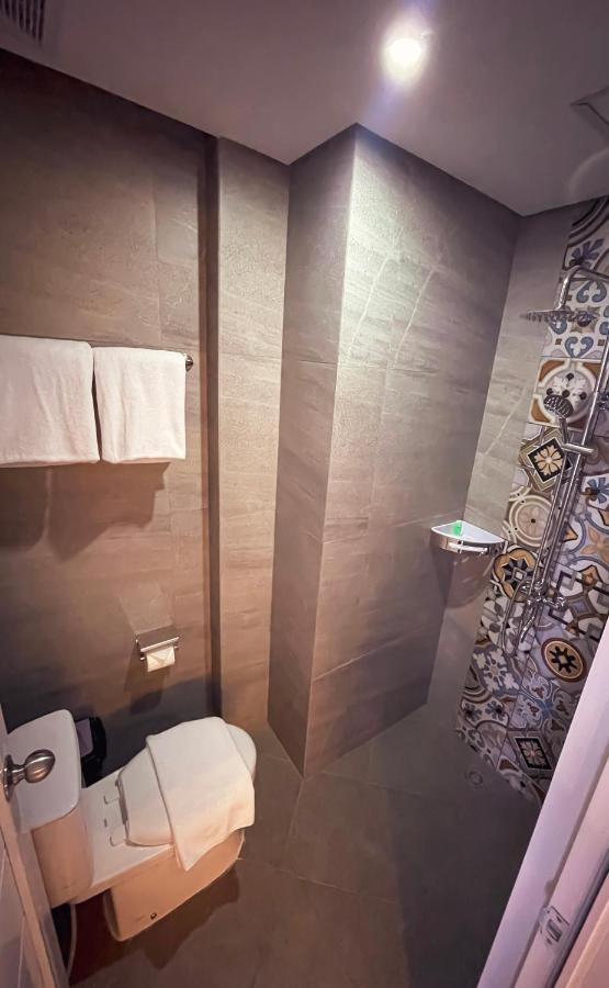 Aj Boutique Hotel Yogyakarta Bagian luar foto